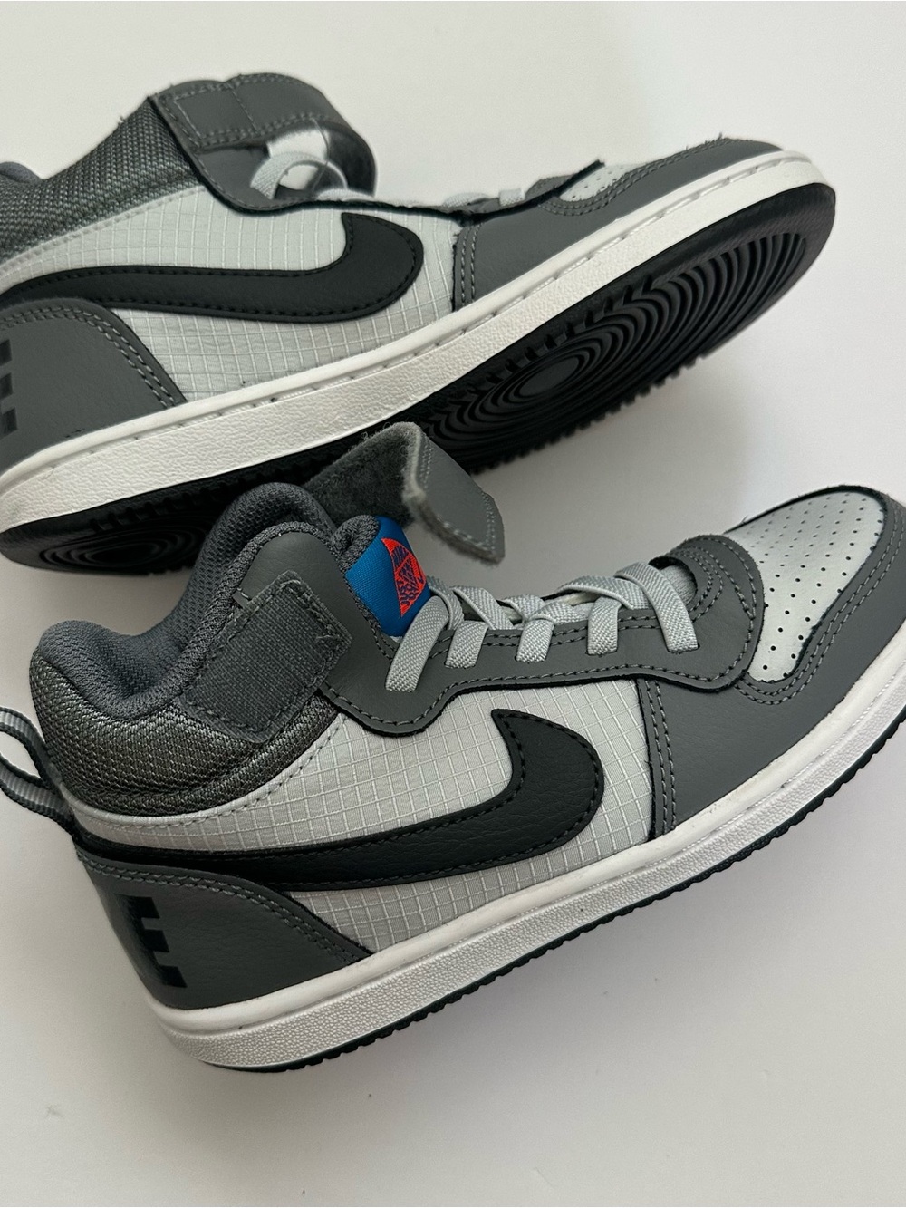 Nike Kids Gray and Black Low-Top Sneakers